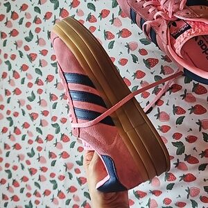 ADIDAS GAZELLE pink and Blue 8 size